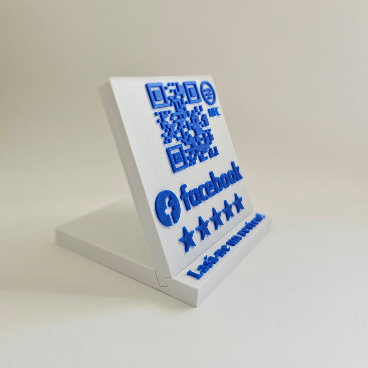 QR code & NFC Stand – Direct Link to Your Facebook Page